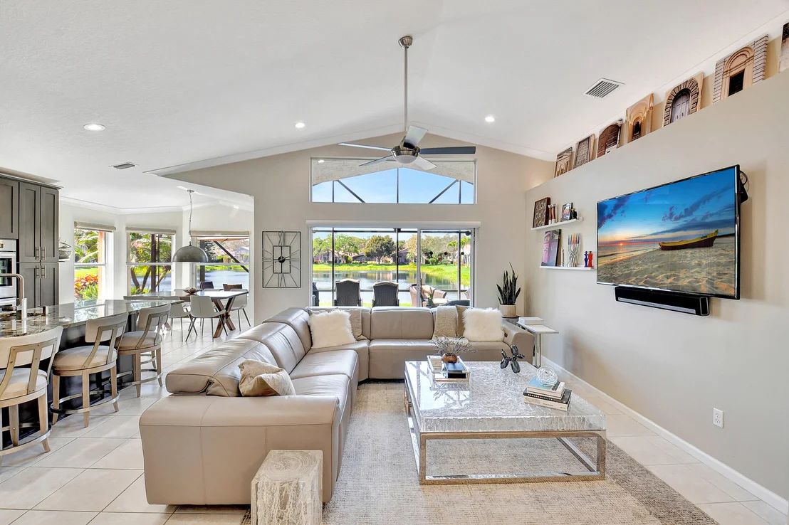 Photo of 11155 Polynesian Way