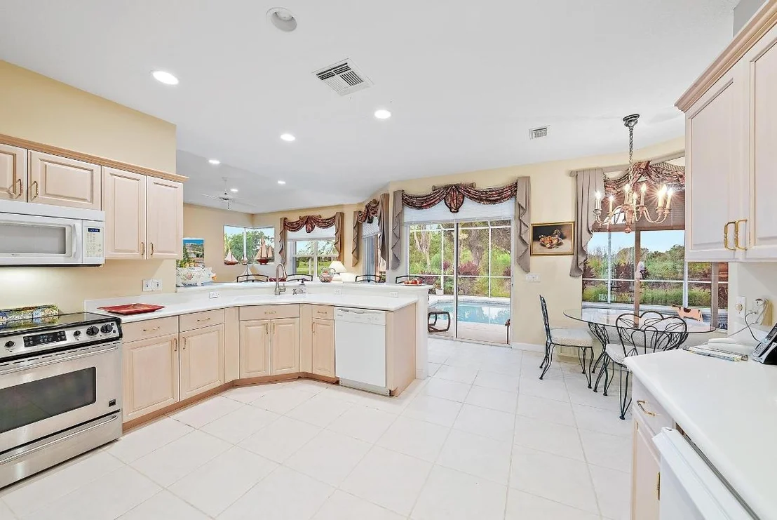Photo of 8157 SE Double Tree Drive