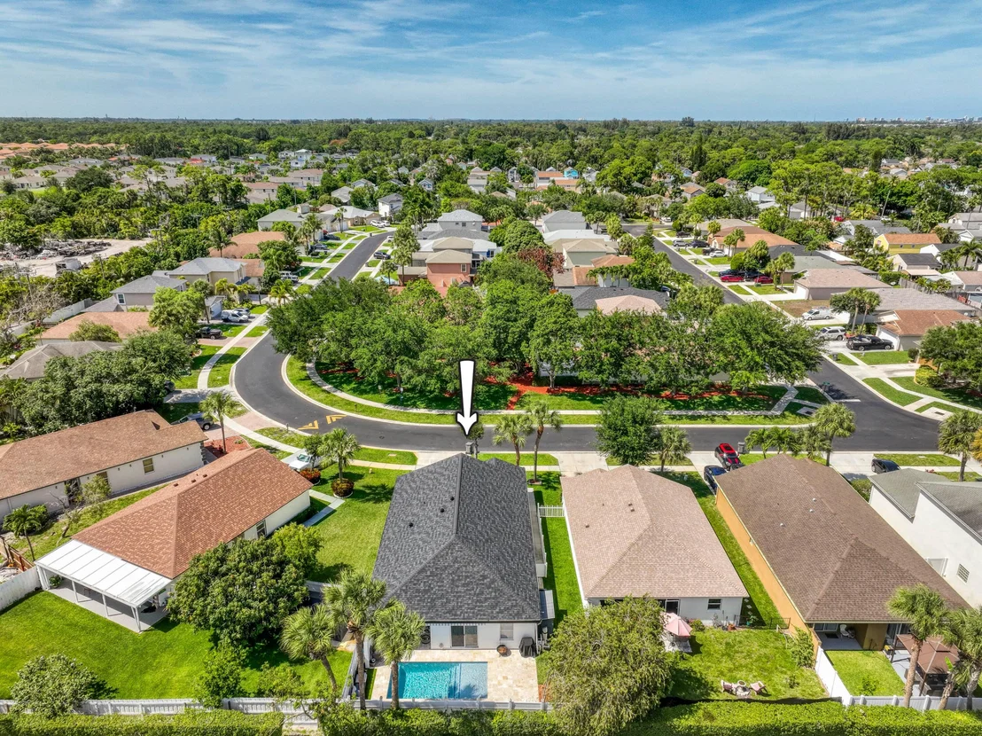 Photo of 6036 Azalea Circle