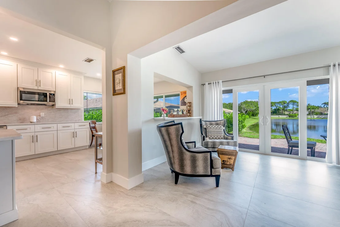 Photo of 10370 Greentrail Drive N