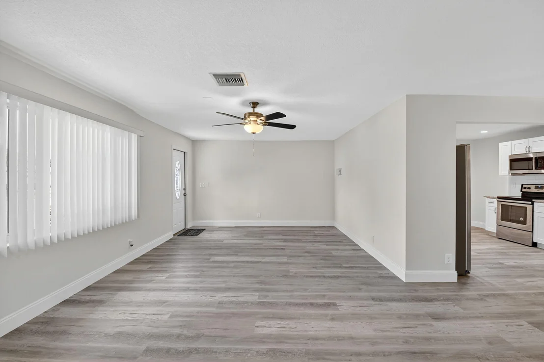 Photo of 6105 Dusenburg Road