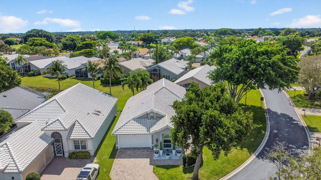 Photo of 6430 Three Lakes Lane