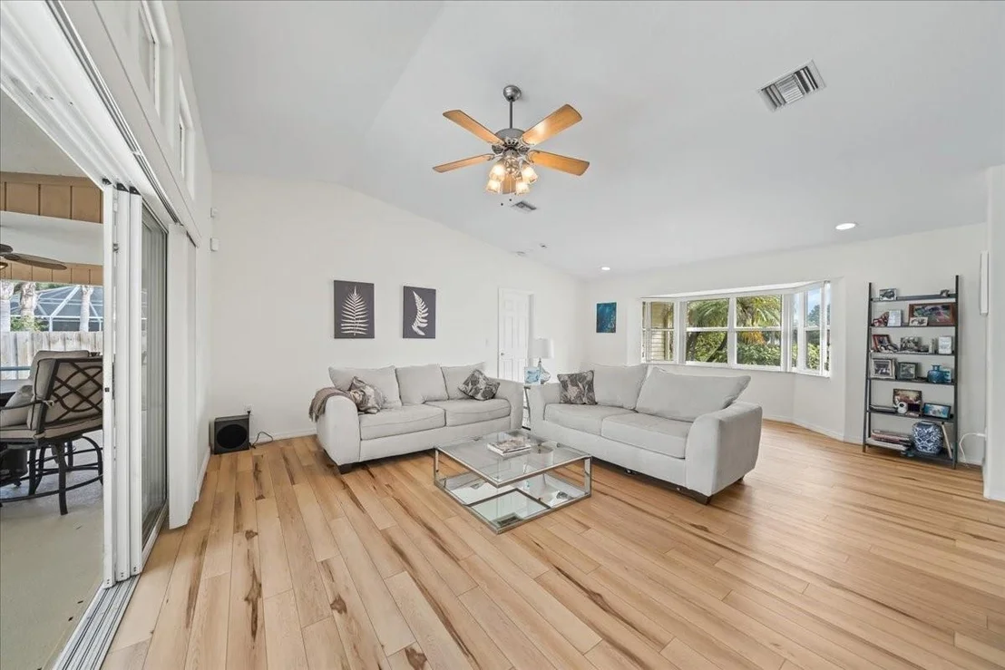 Photo of 118 Redgrave Drive