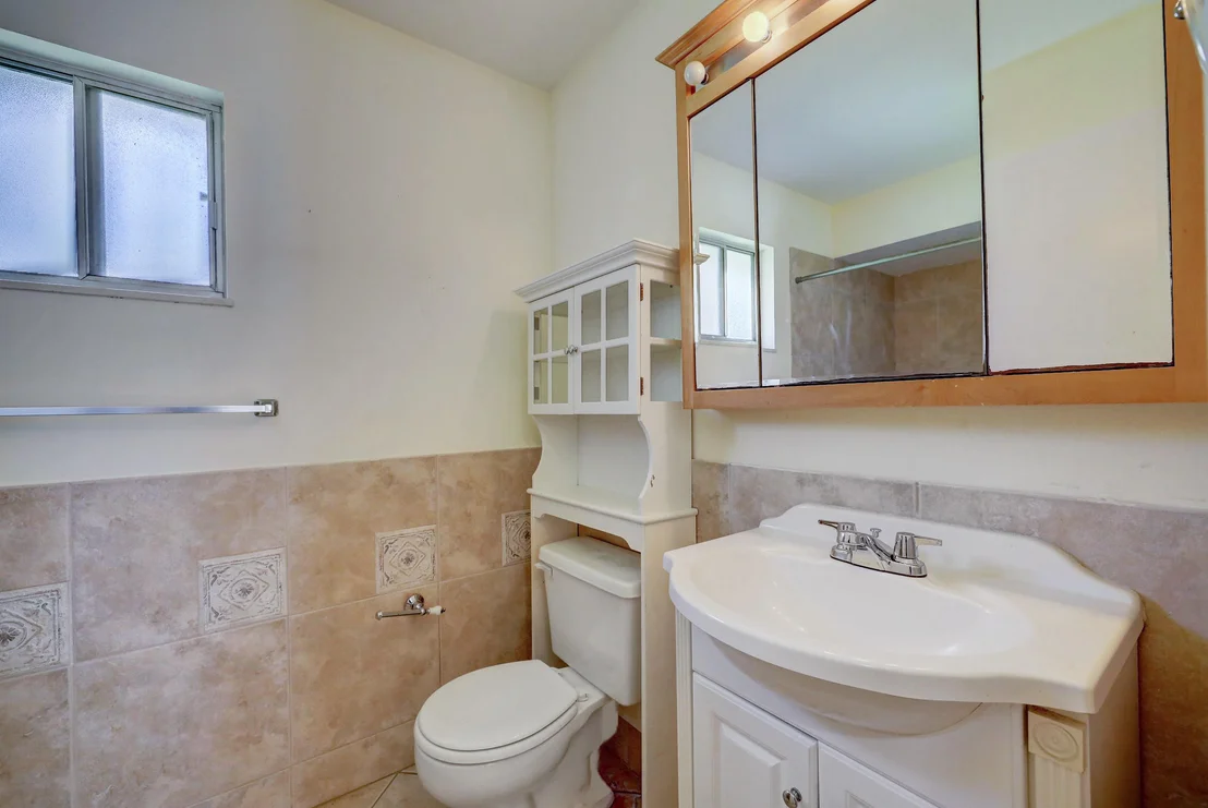 Photo of 6015 Spruce Drive