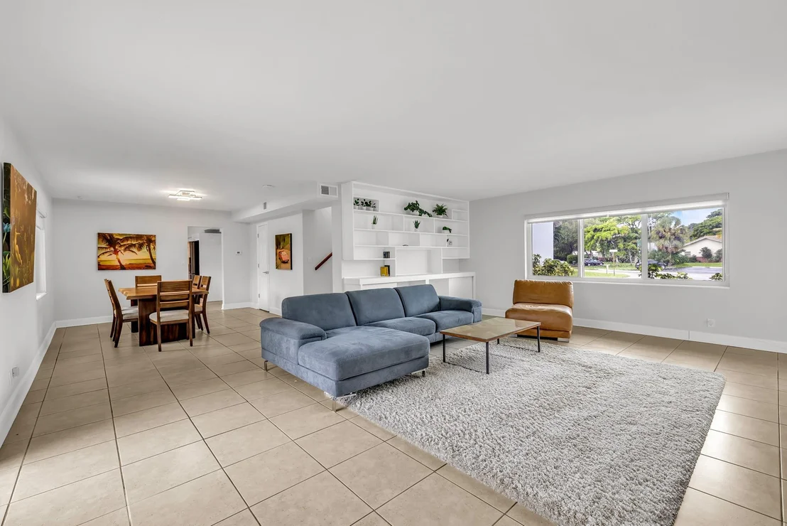 Photo of 2812 NE 27th Street