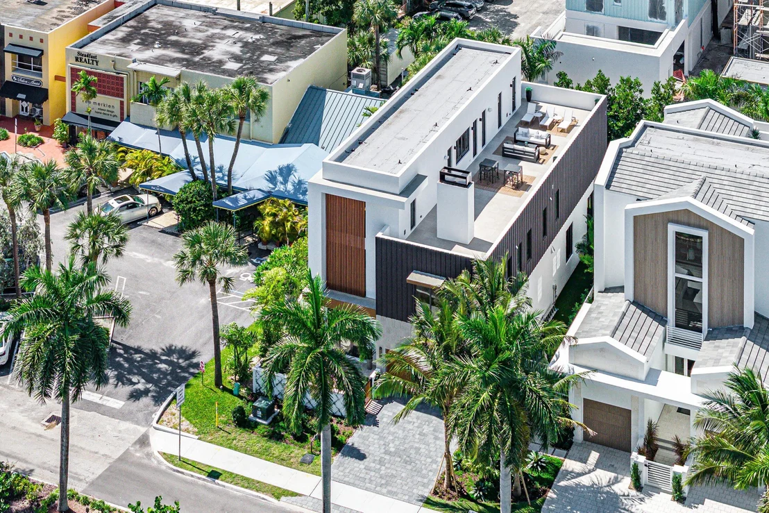 Photo of 810 Palm Trail