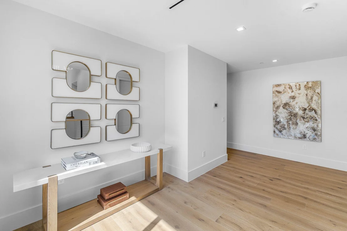 Photo of 810 Palm Trail