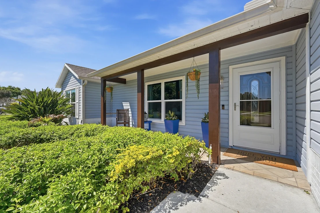 Photo of 15924 Laurel Oak Circle