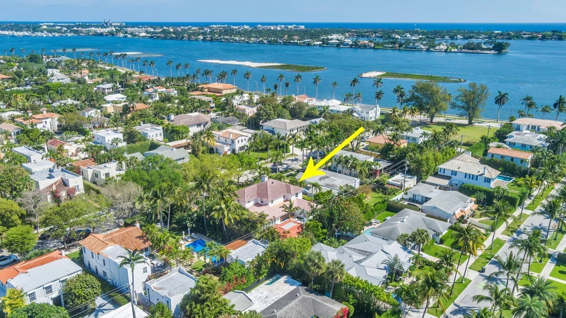 Photo of 220 Dyer Road