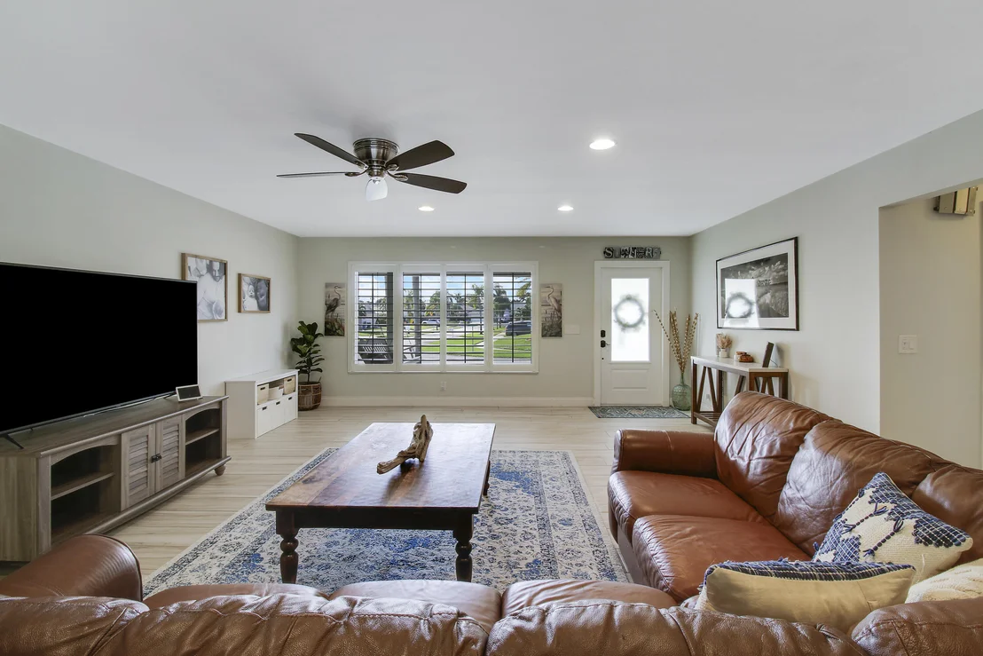 Photo of 52 Pinehill Trail E