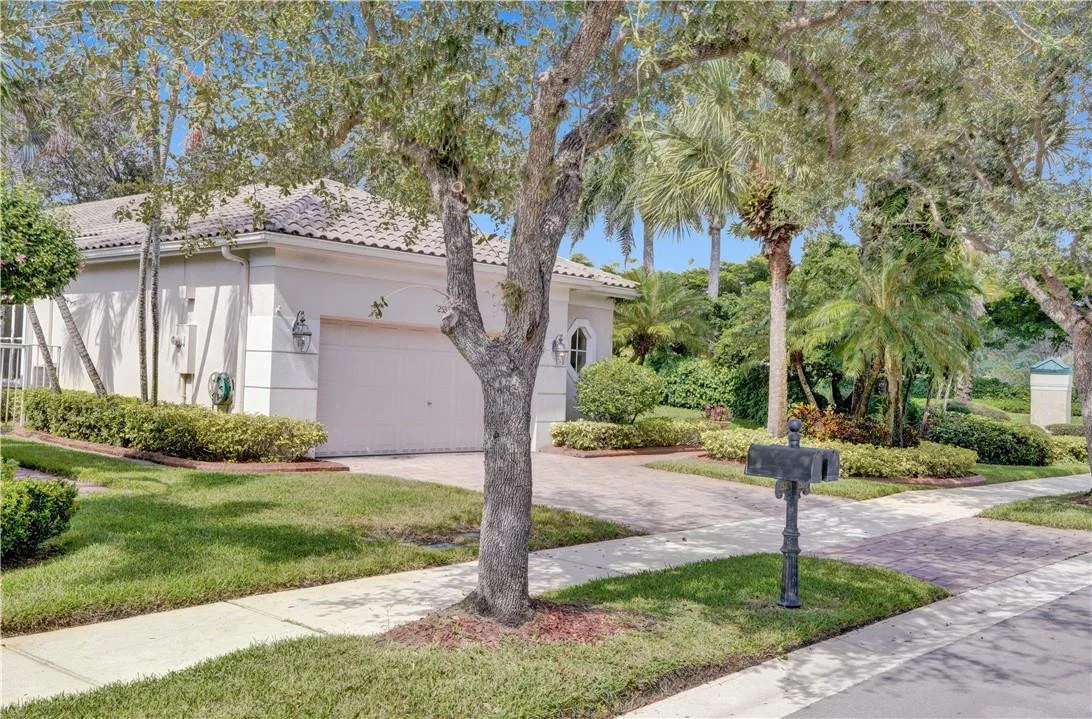 Photo of 2531 Bay Pointe Drive