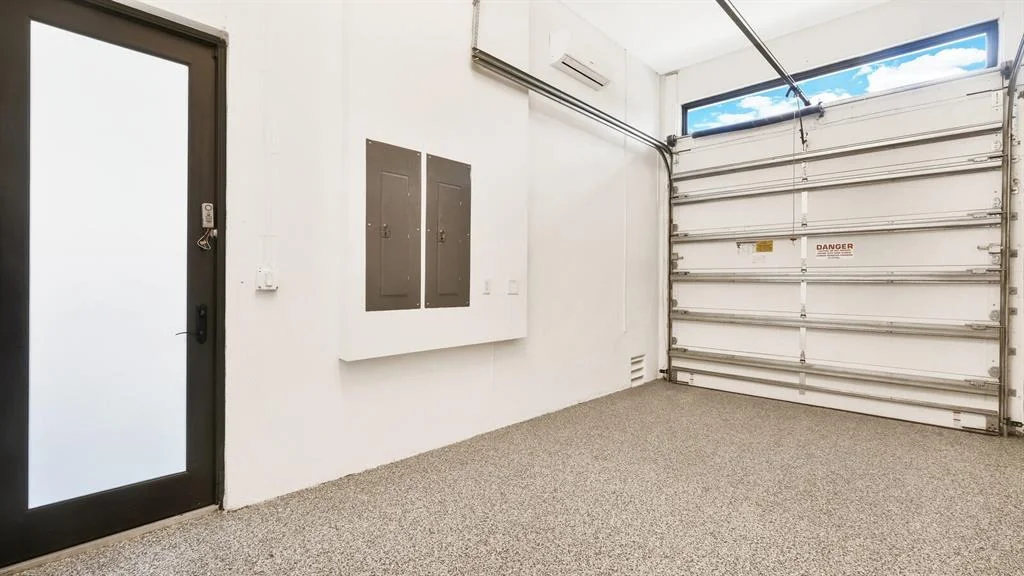 Photo of 3049 NE 7 Drive