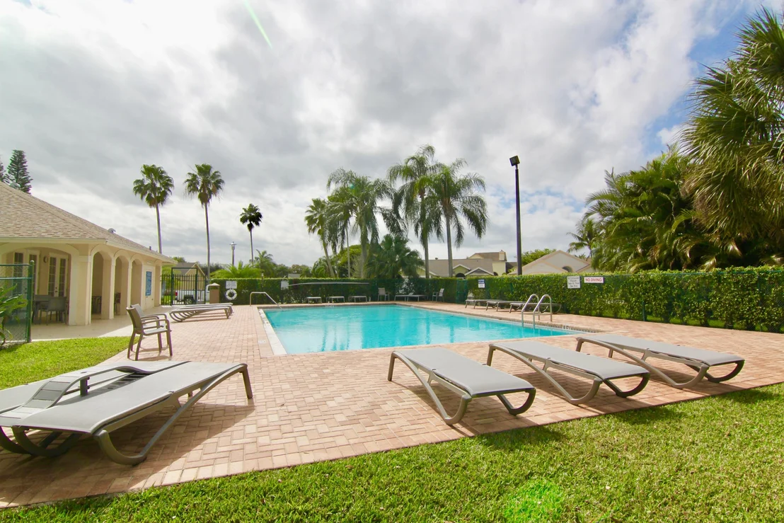 Photo of 1431 Hideaway Bnd Bend