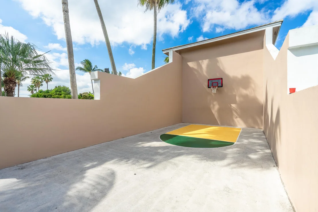 Photo of 2575 San Andros