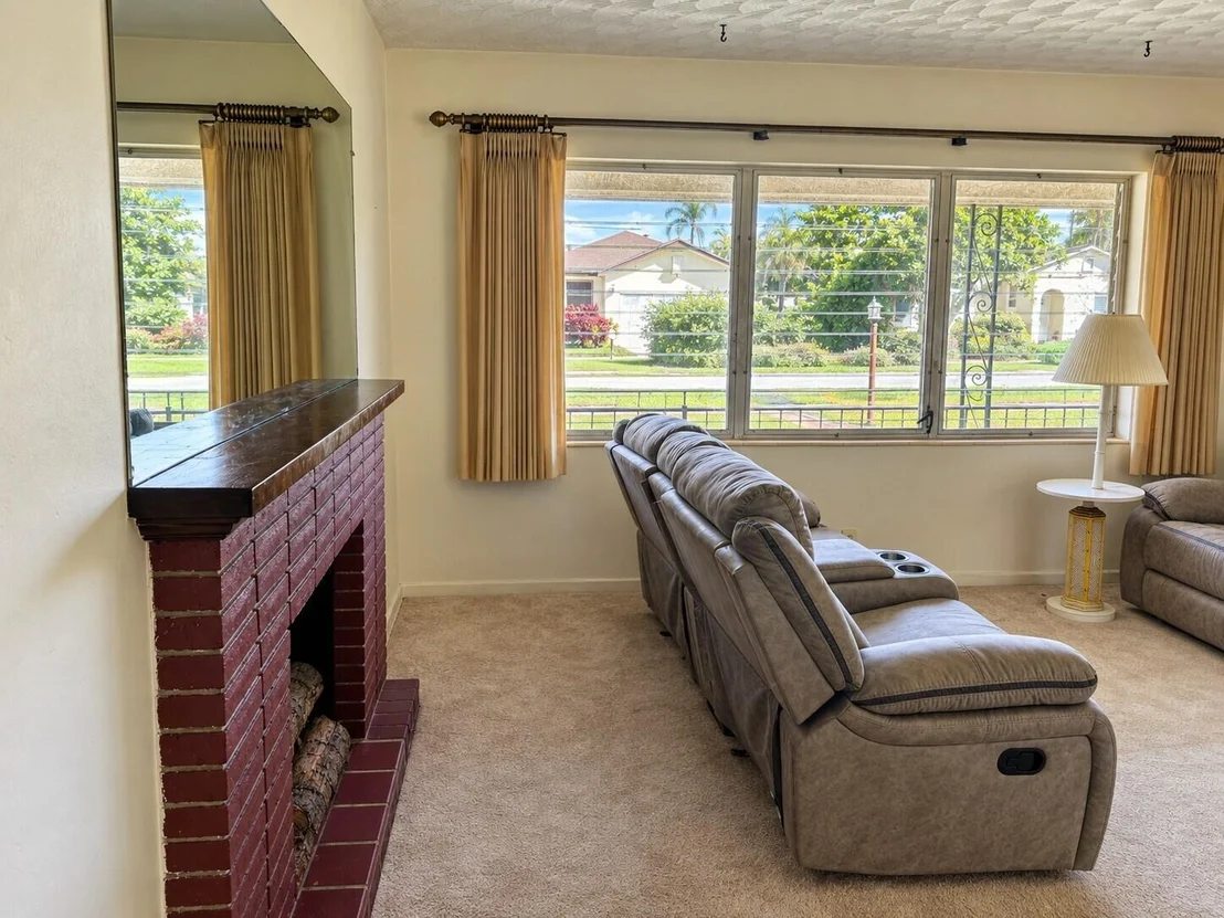Photo of 110 SE 3rd Avenue