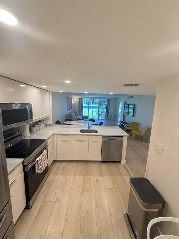Photo of Unit 101B at 802 Cypress Boulevard