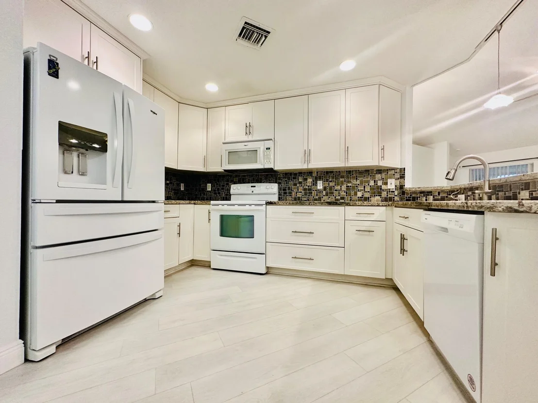 Photo of 5385 Grande Palm Circle