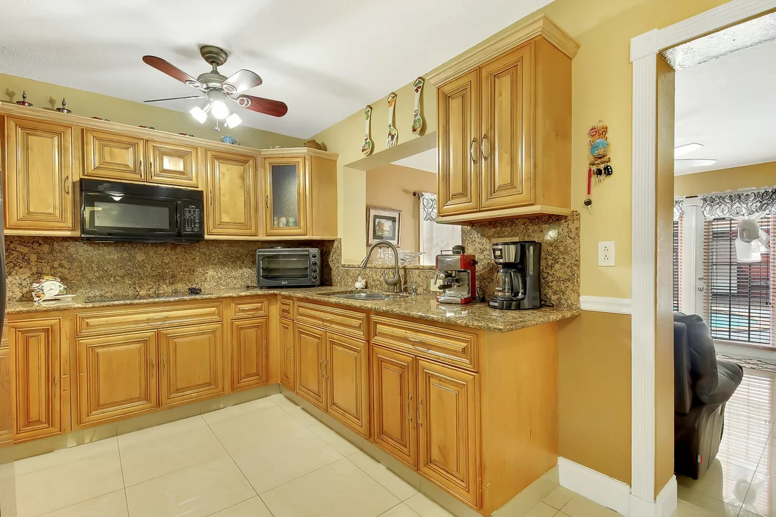 Photo of 2537 Cedarcrest Road