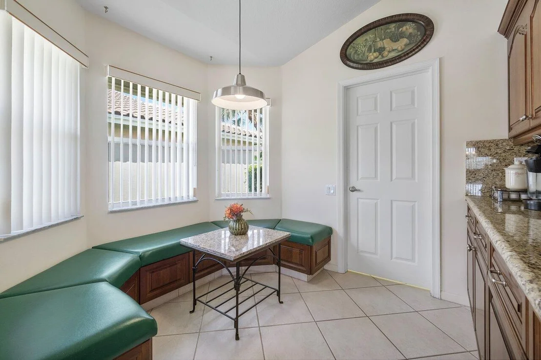 Photo of 7337 Falls Road W