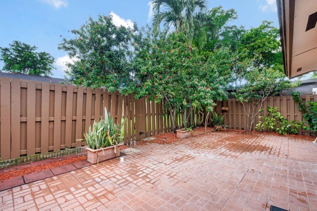 Photo of 6654 NW 174th Lane