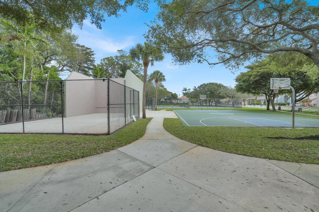 Photo of 5696 Descartes Circle