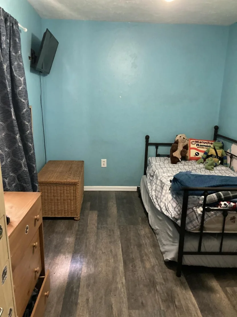 Photo of 909 NW 3rd Street