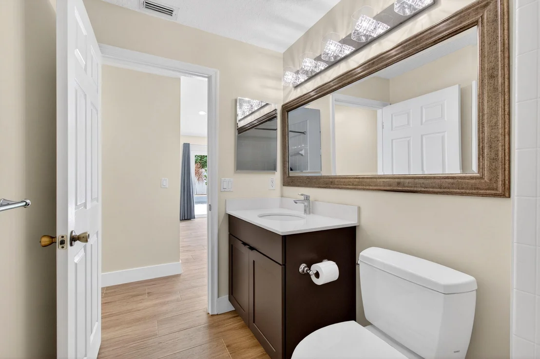 Photo of 1142 Canoe Point