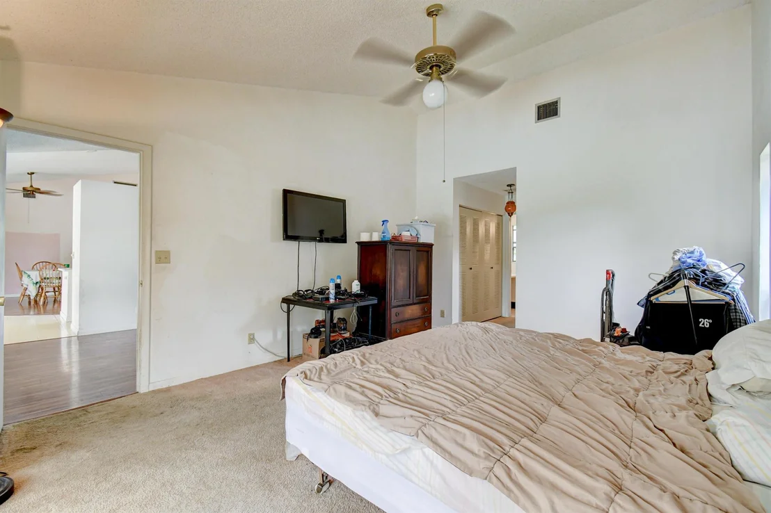 Photo of 5822 Sun Pointe Circle