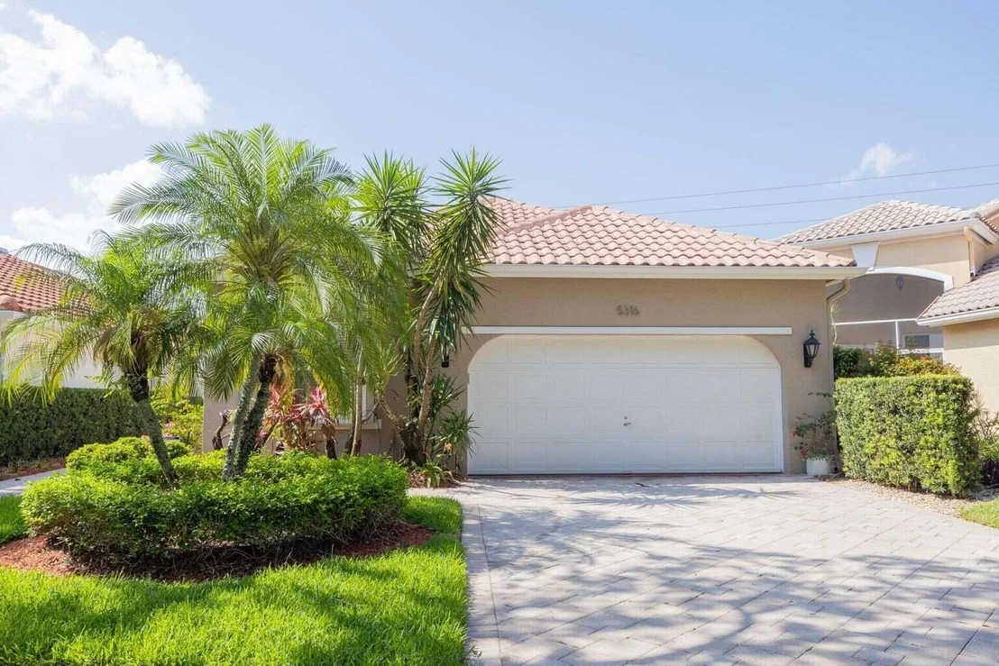 Photo of 5316 Brookview Drive