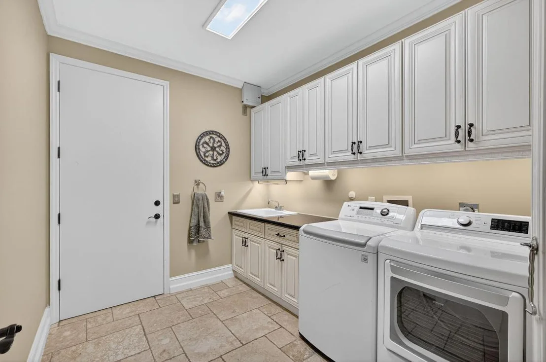 Photo of 125 Renaissance Circle