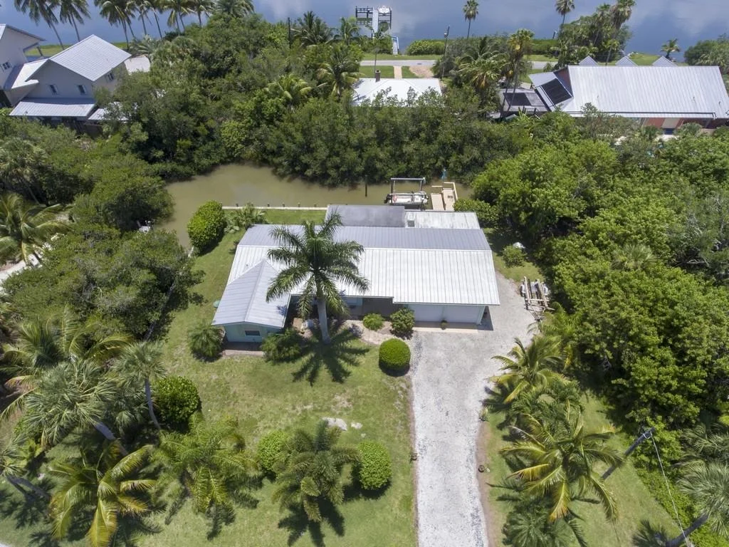 Photo of 285 Live Oak Drive