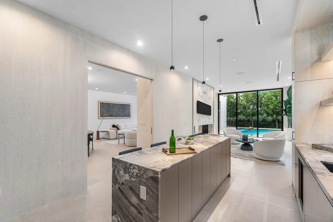 Photo of 810 Palm Trail