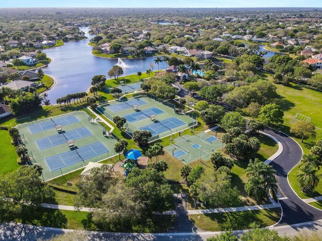 Photo of 400 Mangrove Point