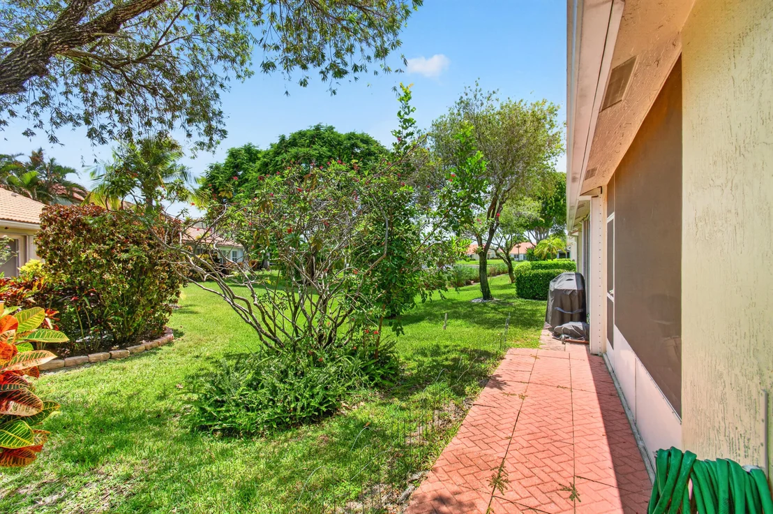Photo of 6088 Caladium Road
