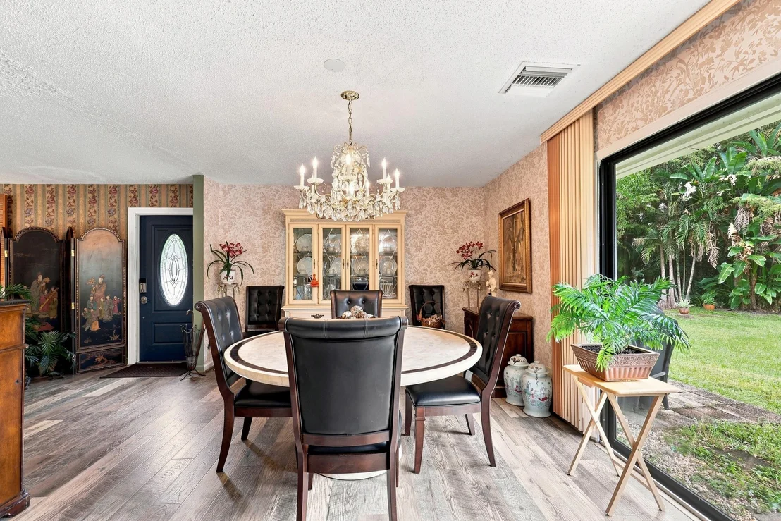 Photo of 12871 COMPTON Road