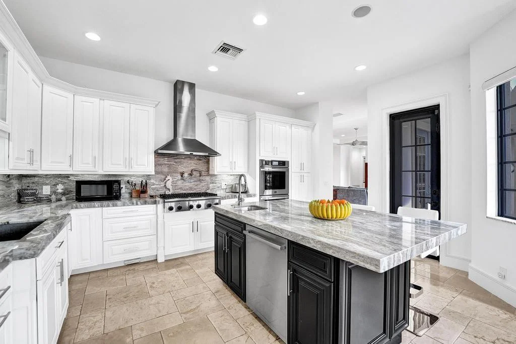 Photo of 2340 NE 47TH Street