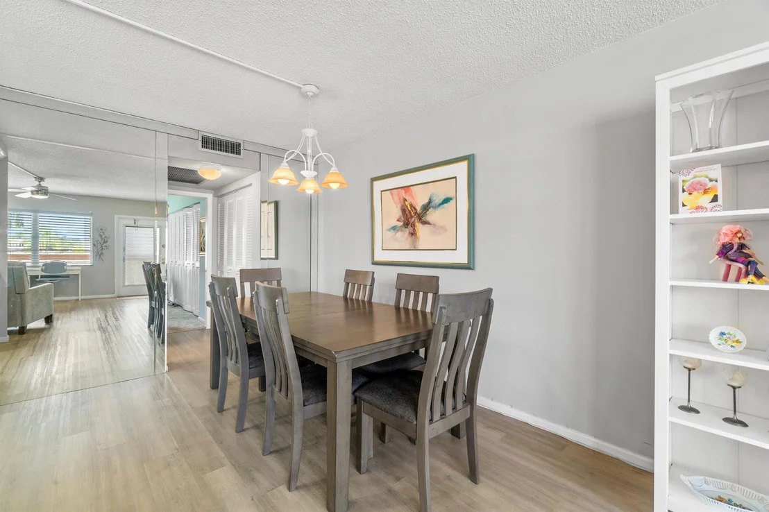 Photo of 2054 Cornwall C
