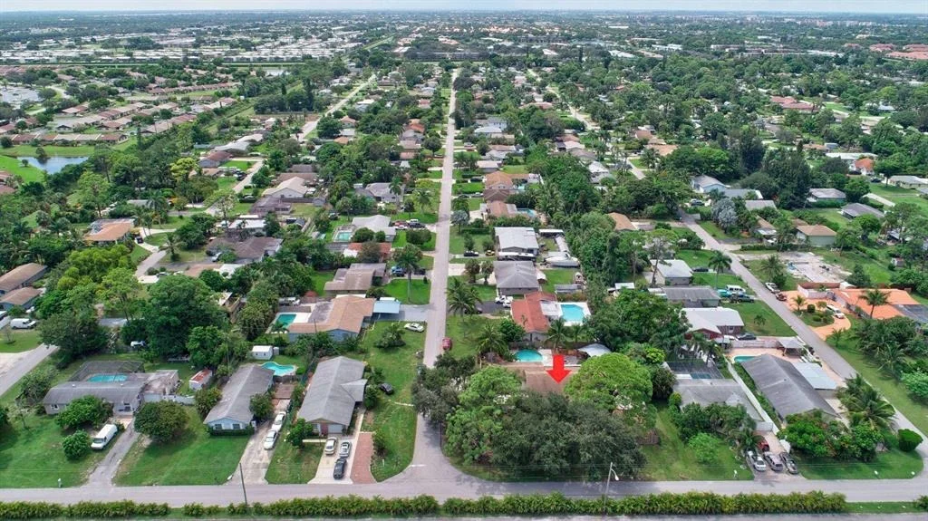 Photo of 15385 Monroe Road