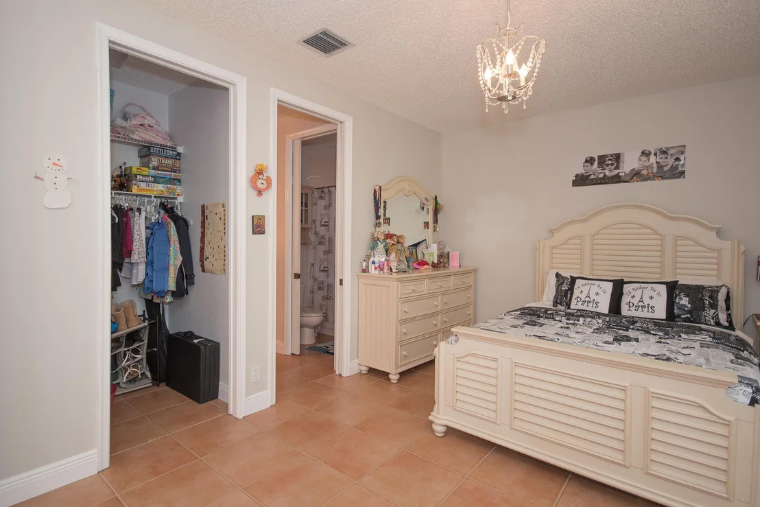 Photo of 7630 La Corniche Circle