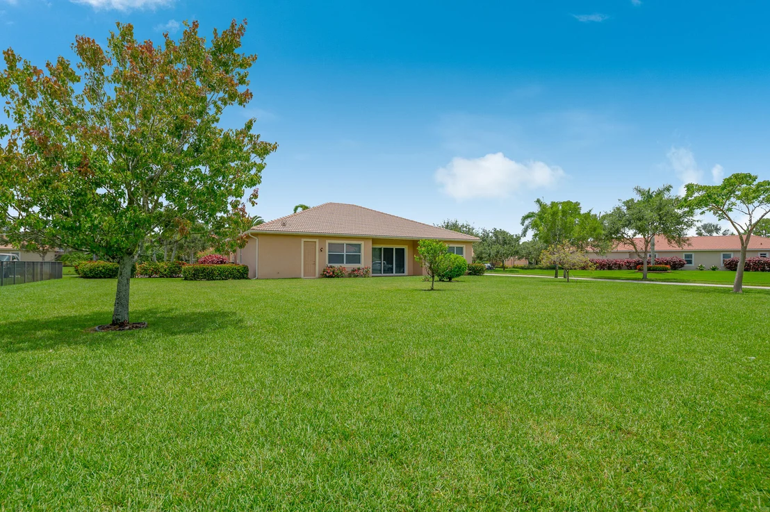 Photo of 7422 SE Belle Maison Drive