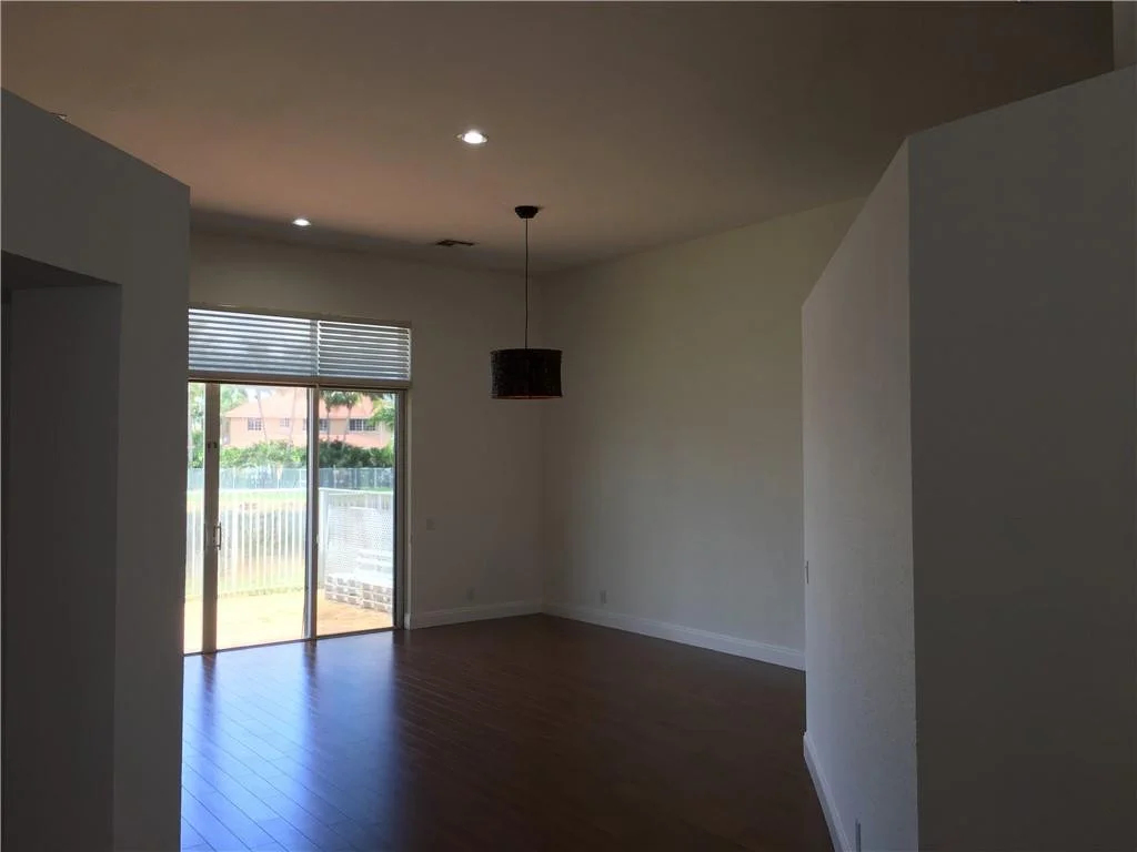 Photo of 2563 Bay Pointe Drive