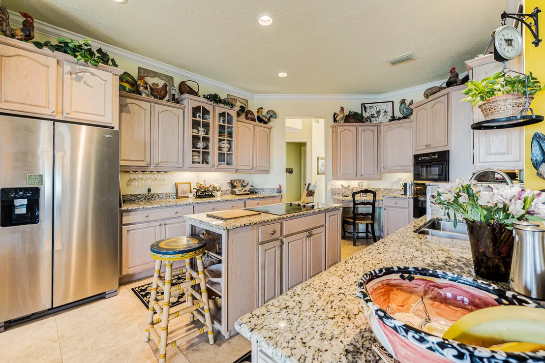 Photo of 9560 Riverside Drive