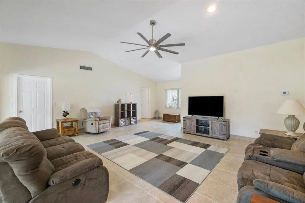 Photo of 10596 Pineada Circle