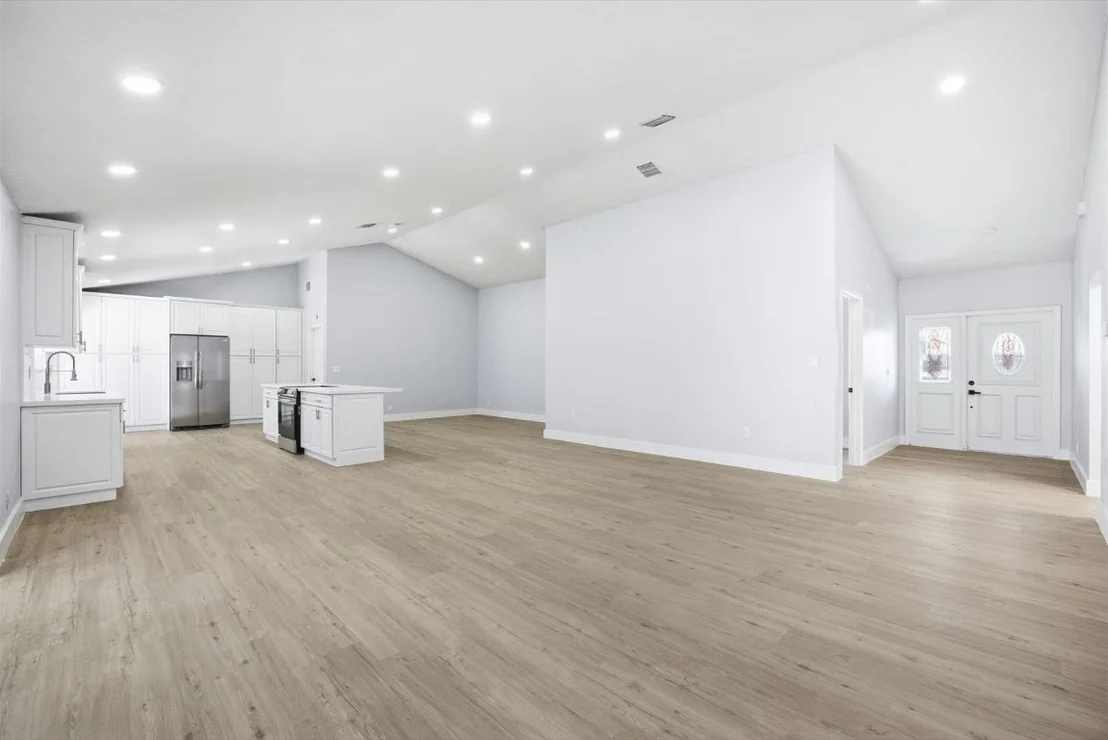 Photo of 9791 Sun Pointe Drive