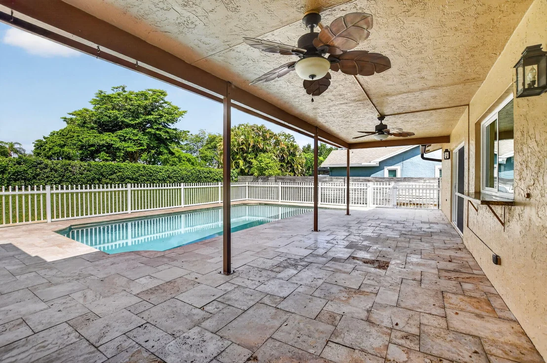 Photo of 20876 Sugarloaf Lane