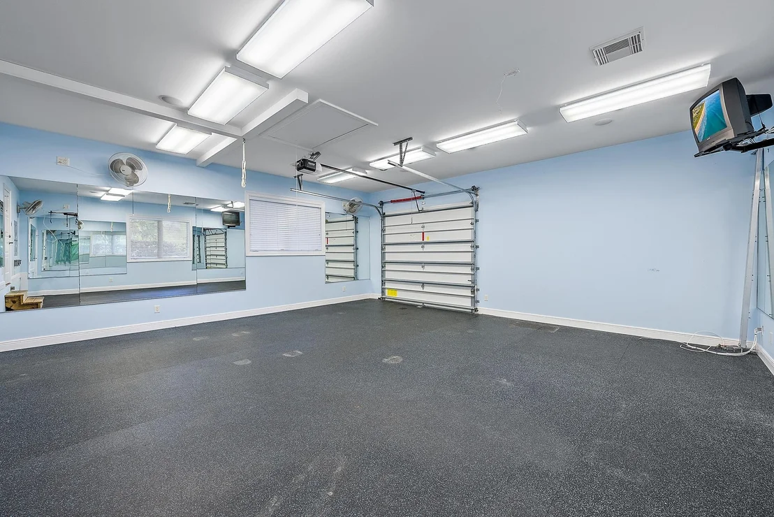 Photo of 4205 SE Centerboard Lane