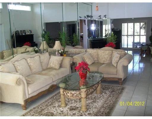 Photo of 415 Fairway Drive