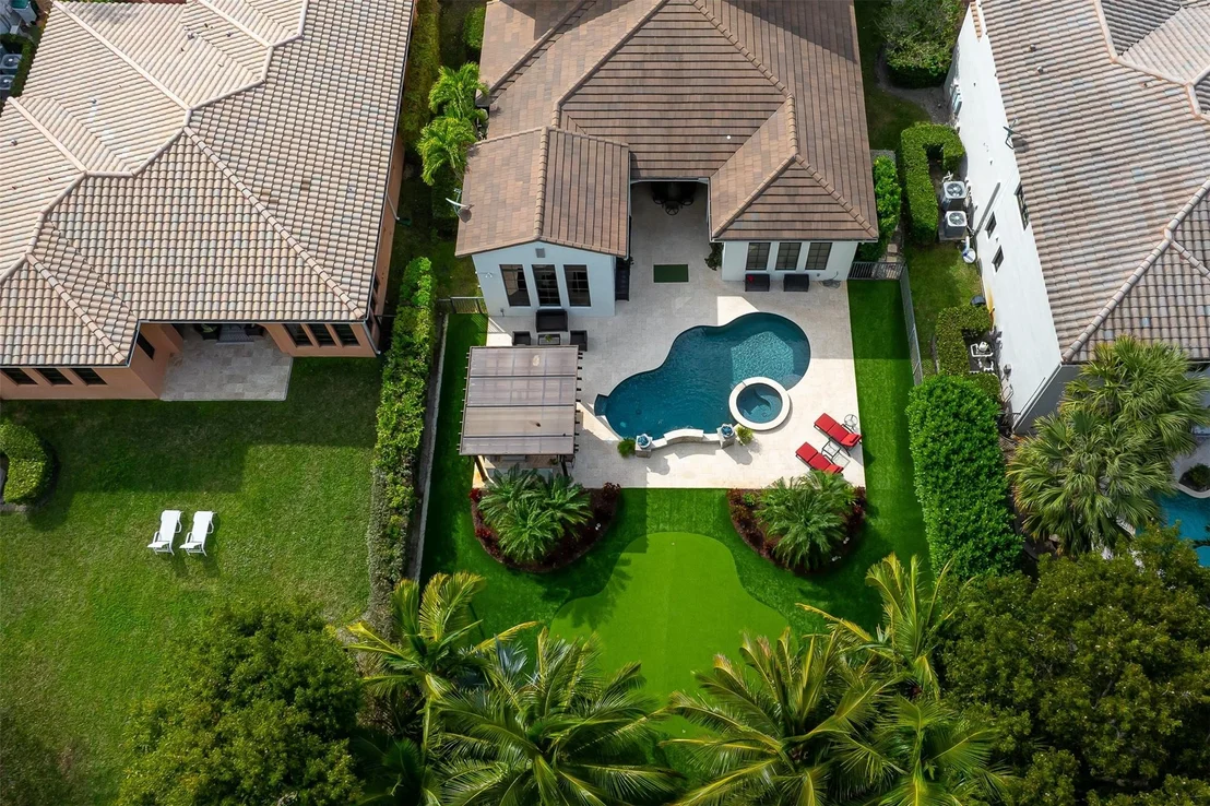 Photo of 9481 Eden Manor