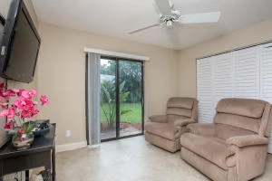 Photo of 10 Mayfield Way