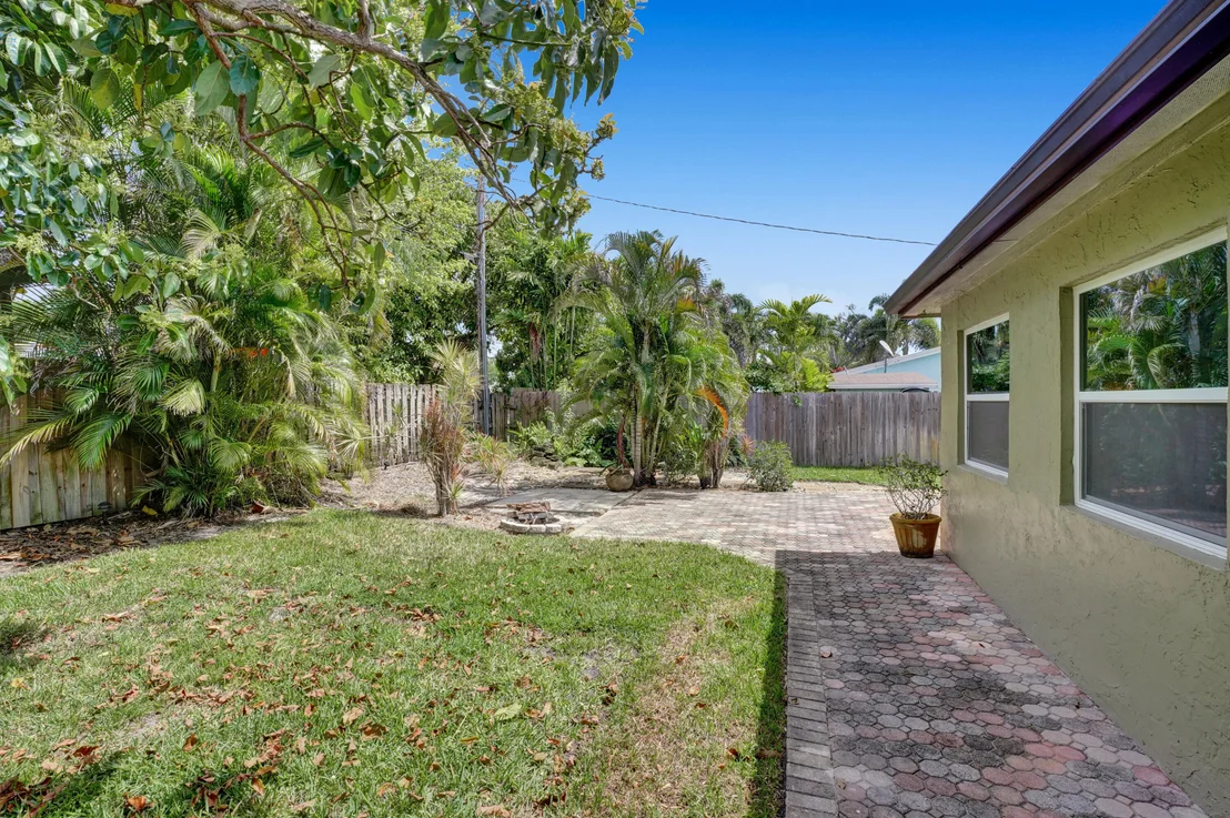 Photo of 505 Heron Drive